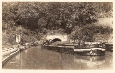 Solvay 87 - Foug - Voûte du canal de la Marne au Rhin (vagus).jpg