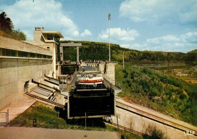 Solvay 122 - Plan incliné transversal d'Arzviller Saint-Louis (Moselle).jpg (425.89 Kio) Vu 17497 fois Solvay 122 - Plan incliné transversal d'Arzviller Saint-Louis (Moselle).jpg