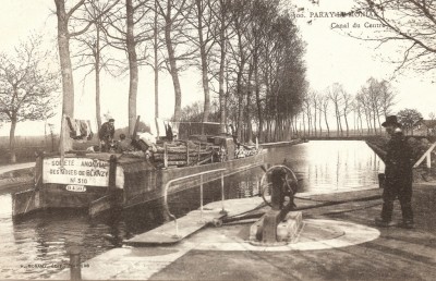 Paray-le-Monial - Canal du Centre (vagus).jpg