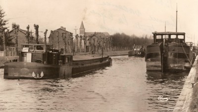Longueil-Annel (Oise) - Le canal et avenue des Tilleuls (vagus).jpg (207.72 Kio) Vu 5640 fois Longueil-Annel (Oise) - Le canal et avenue des Tilleuls (vagus).jpg
