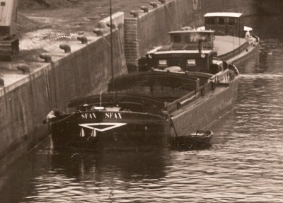 Elbeuf (S.-Inf.) - Les Quais (SFAX) () (2).jpg
