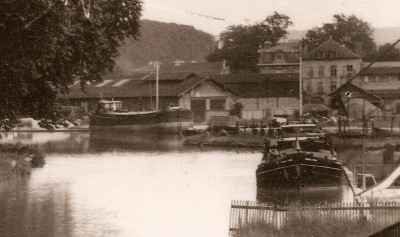Bar-le-Duc (Meuse) - Le canal (dét2) (vagus).jpg (285.45 Kio) Vu 1521 fois Bar-le-Duc (Meuse) - Le canal (dét2) (vagus).jpg