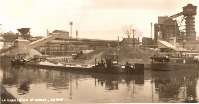 La Madeleine dt Nancy - Le port (vagus).jpg