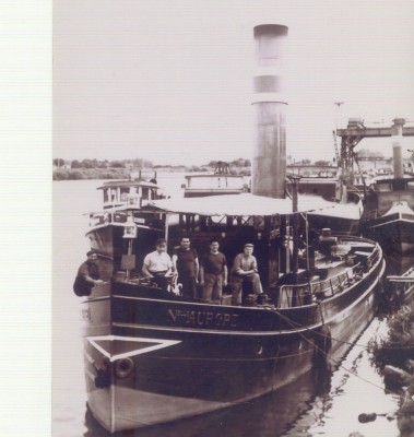 Remorqueur Nouvelle Aurore (Sté H.P.L.M.).jpg