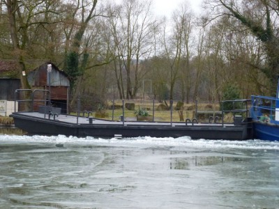 PELICAN - Méréville 16 février 2012 - brise-glace (1).JPG (144.55 Kio) Vu 1774 fois PELICAN - Méréville 16 février 2012 - brise-glace (1).JPG