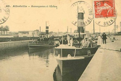 Remorqueur Robuste  avec le remorqueur Jacques à Goiffon Jorre.jpg