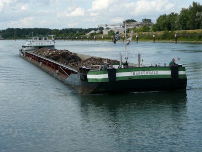 FRANKENWALD - Iffezheim - juillet 2008 (043).JPG (163.34 Kio) Vu 1437 fois FRANKENWALD - Iffezheim - juillet 2008 (043).JPG