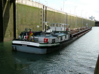 FRANKENWALD - Iffezheim - juillet 2008 (046).JPG (176.09 Kio) Vu 1437 fois FRANKENWALD - Iffezheim - juillet 2008 (046).JPG