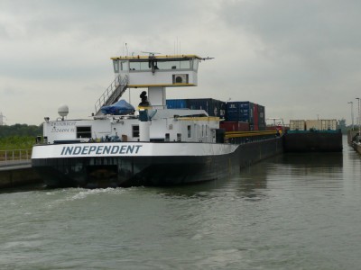 INDEPENDANT + INDEPENDANT II + CAMARO XI - Strasbourg - septembre 2008 (044).JPG (107.23 Kio) Vu 1455 fois INDEPENDANT + INDEPENDANT II + CAMARO XI - Strasbourg - septembre 2008 (044).JPG