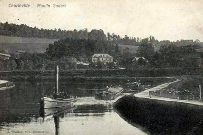 Remorqueur Feldpost (Charleville ).jpg