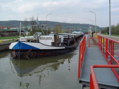 STADT WEISSENTHURM - Pagny-sur-Moselle - avril 2006 (050).JPG