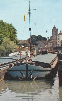 Nogent-sur-Seine (Aube) - Le port - strasbourg (Copier) (2).jpg