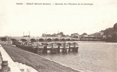 Gray (Haute-Saône) - Entrée de l'écluse et le barrage (Copier).jpg (137.68 Kio) Vu 1653 fois Gray (Haute-Saône) - Entrée de l'écluse et le barrage (Copier).jpg