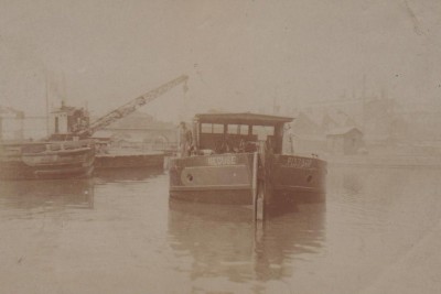 Méduse pont canal 002.jpg