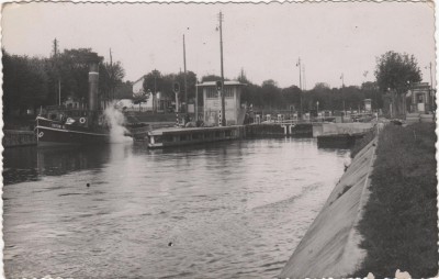 cp écluses bougival 001.jpg (223.46 Kio) Vu 1711 fois cp écluses bougival 001.jpg