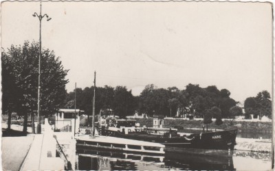 cp écluses bougival 004.jpg (208.68 Kio) Vu 1826 fois cp écluses bougival 004.jpg