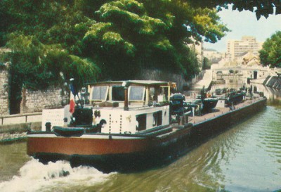 Montargis (Loiret) - Promenade au bord du canal (dét1) (4).jpg (69.93 Kio) Vu 6262 fois Montargis (Loiret) - Promenade au bord du canal (dét1) (4).jpg