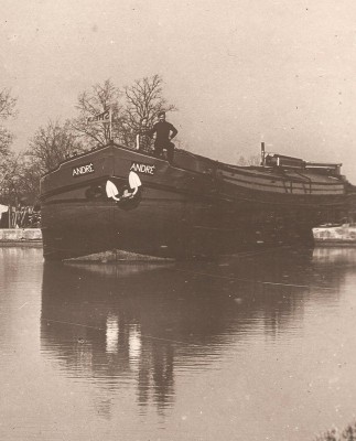 St-Symphorien - Minoterie Sauvin et écluse dét (Copier).jpg (89.09 Kio) Vu 3832 fois St-Symphorien - Minoterie Sauvin et écluse dét (Copier).jpg