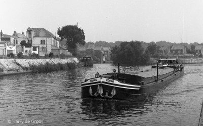 Corrie 02311190 (1).jpg (126.68 Kio) Vu 1591 fois Corrie 02311190 (1).jpg