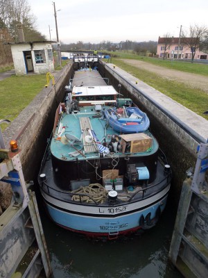 RAINBOW Xures 2012-12-01 (3).JPG (142.24 Kio) Vu 9066 fois RAINBOW Xures 2012-12-01 (3).JPG