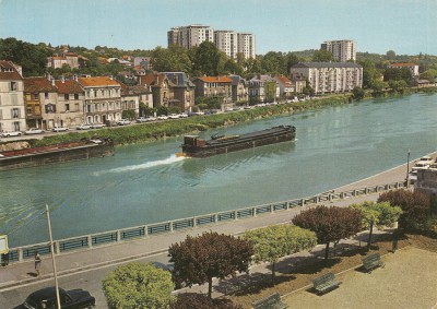 Lagny-Thorigny (S.-et-M.) - Bords de Marne a (red).jpg