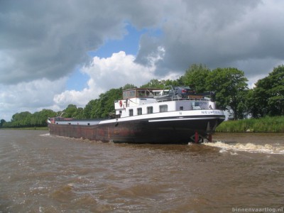 stormvogel219062009.jpg (80.7 Kio) Vu 1534 fois stormvogel219062009.jpg