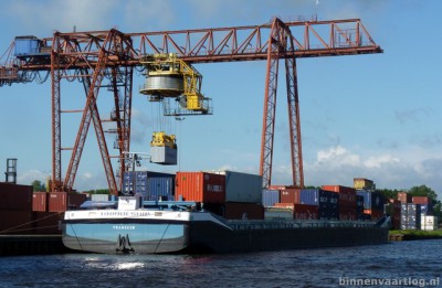 uniqueship122062012.jpg