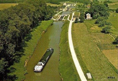 Solvay 102 - Le Chesne (08390 - Ardennes) - Canal des Ardennes (red) (2).jpg