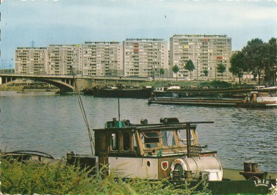 Solvay 119 - Liège - Pont Atlas et complexe de Droixhe (1) (red).jpg