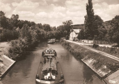 Cézy (Yonne) - Le canal (gén) (red).jpg