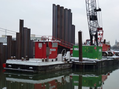 Nancy 18-01-2013 - battage palplanches - pousseur LORRAINE à Bouygues (3).JPG