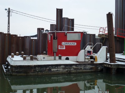 Nancy 18-01-2013 - battage palplanches - pousseur LORRAINE à Bouygues (5).JPG (97.7 Kio) Vu 4229 fois Nancy 18-01-2013 - battage palplanches - pousseur LORRAINE à Bouygues (5).JPG