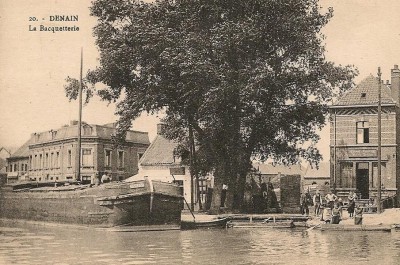 Chantier fluvial F. Vandeville.JPG (549.76 Kio) Vu 3117 fois Chantier fluvial F. Vandeville.JPG