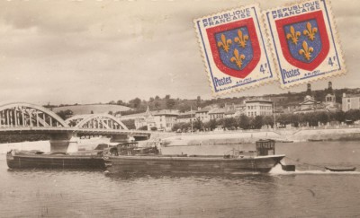 neuville saône (Rhône) - Le pont et vue générale (2).jpg