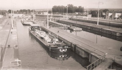 Ecluses de Poses - Juin 1954 (red).jpg (98.76 Kio) Vu 1442 fois Ecluses de Poses - Juin 1954 (red).jpg