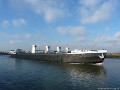 stranger328012013.jpg (70.32 Kio) Vu 2977 fois stranger328012013.jpg