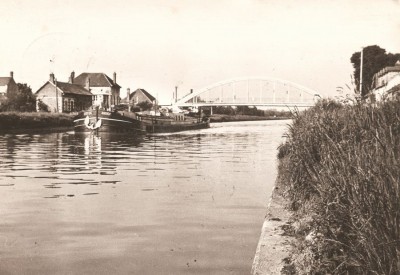 Thourotte (Oise) - Le Pont (red).jpg (99.86 Kio) Vu 6210 fois Thourotte (Oise) - Le Pont (red).jpg