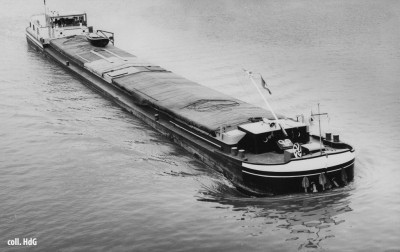 Trijntje V 02307710 (2).jpg (111.18 Kio) Vu 1738 fois Trijntje V 02307710 (2).jpg