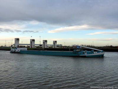 miarca313122011.jpg (76.31 Kio) Vu 1797 fois miarca313122011.jpg