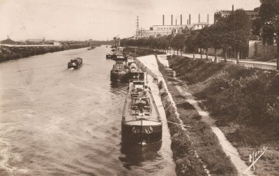 Saint-Ouen - La Seine (1) (red).jpg