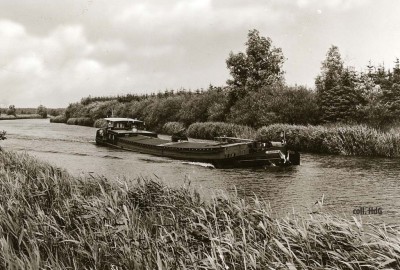 Martini 02307808 (3).jpg (178.95 Kio) Vu 1356 fois Martini 02307808 (3).jpg