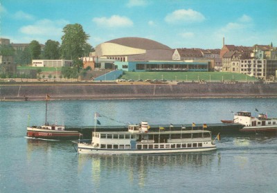 Bonn - Rheinufer mit Beethovenhalle (1) (red).jpg