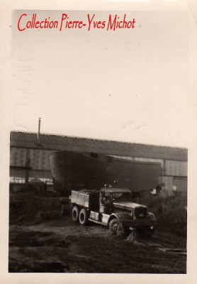 PierreYvesMichot demipénuche au chantier.jpg