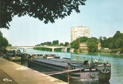 Thionville (Moselle) - La Moselle (1) (red).jpg