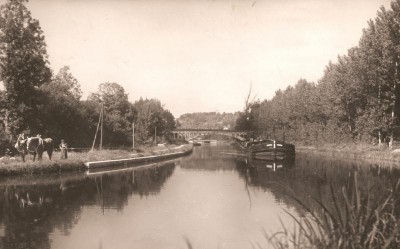 Ecuelles (S.-et-M.) - Le canal du Loing (1) (red).jpg