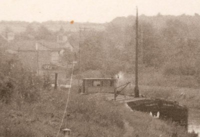 Couvrot (Marne) - Le canal (5) (red).jpg (50.99 Kio) Vu 5016 fois Couvrot (Marne) - Le canal (5) (red).jpg