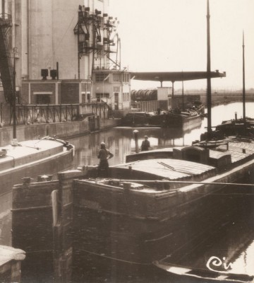 Cappelle-la-Grande (Nord) - Usine Lesieur (3) (red).jpg (93.84 Kio) Vu 1560 fois Cappelle-la-Grande (Nord) - Usine Lesieur (3) (red).jpg