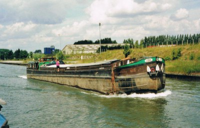 LORE 01 (red).jpg (68.13 Kio) Vu 5332 fois LORE 01 (red).jpg