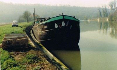 LORE 05 (red).jpg (46.2 Kio) Vu 5011 fois LORE 05 (red).jpg