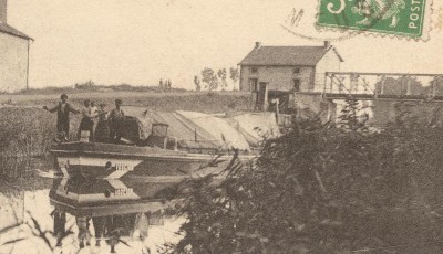 Stenay - Les vieilles forges, vues du canal (2) (red) (3).jpg